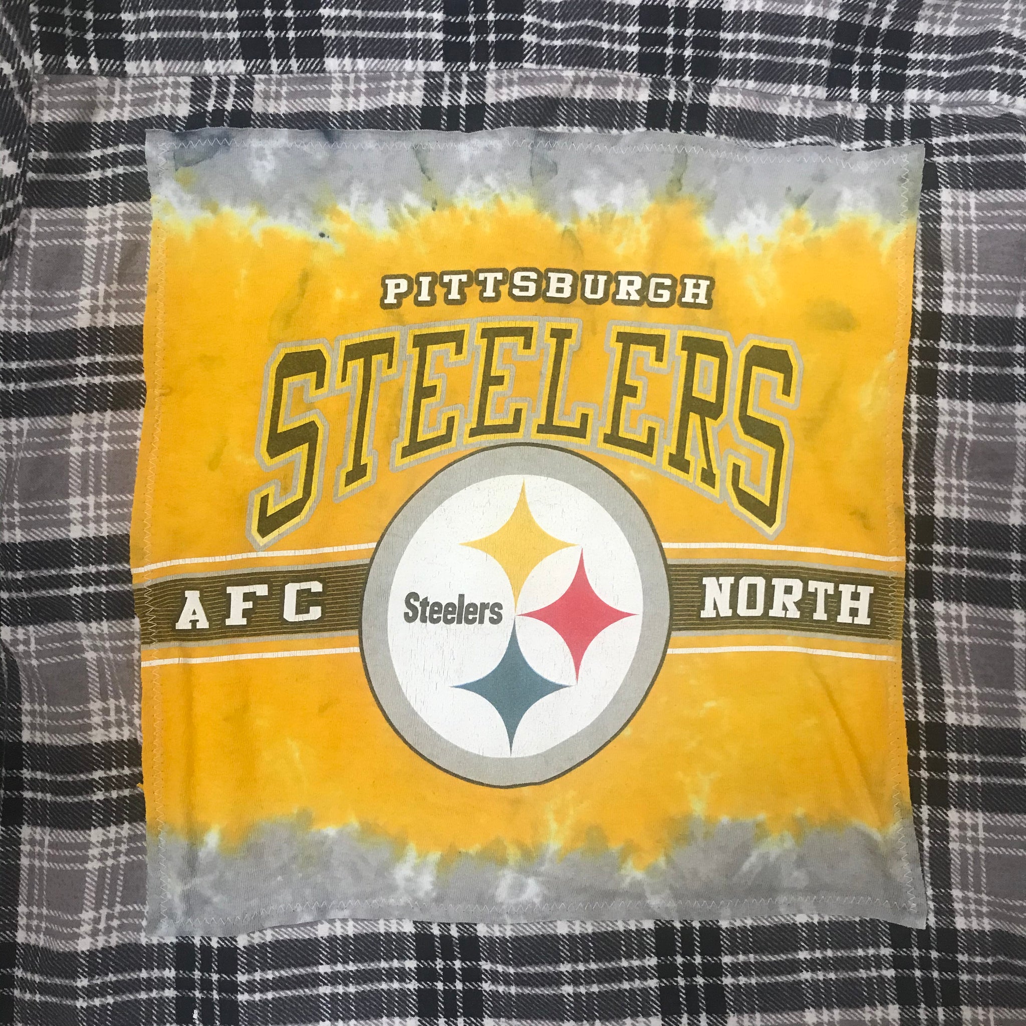 Pittsburgh Steelers LARGE T-shirt backed flannels