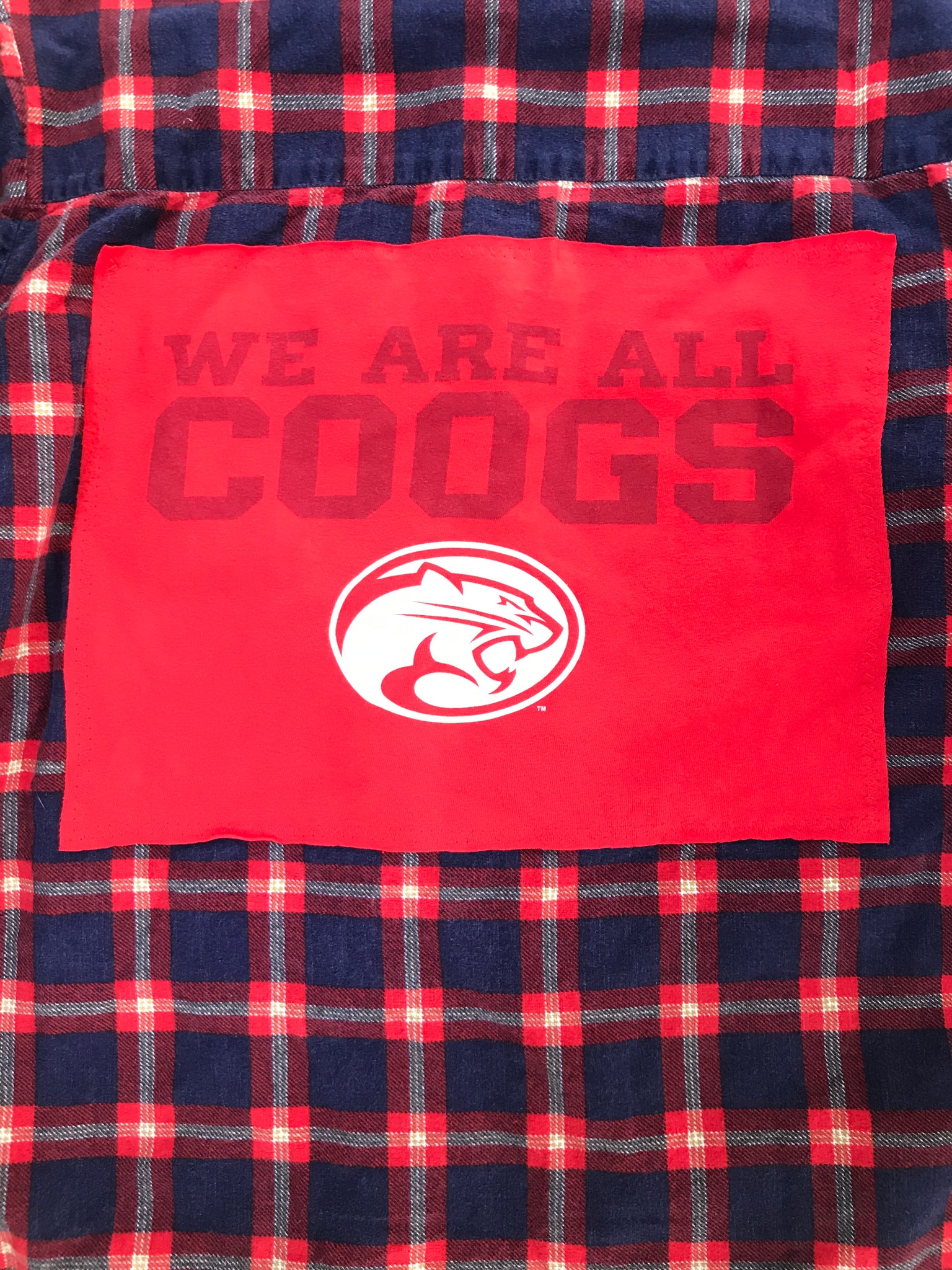 U of H MEDIUM HOUSTON Cougars T-shirt backed flannel