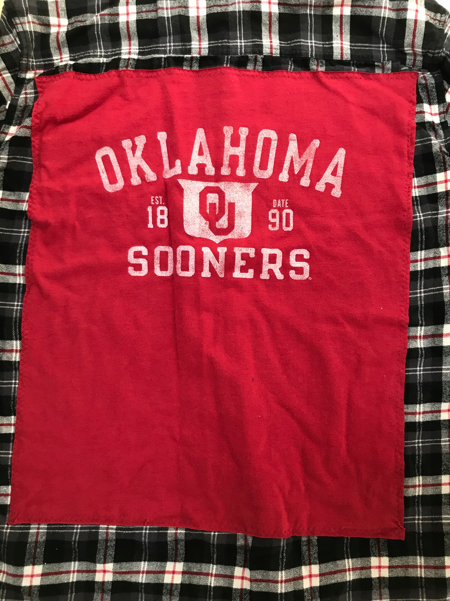 OU LARGE Oklahoma OU Sooners T-shirt backed flannel